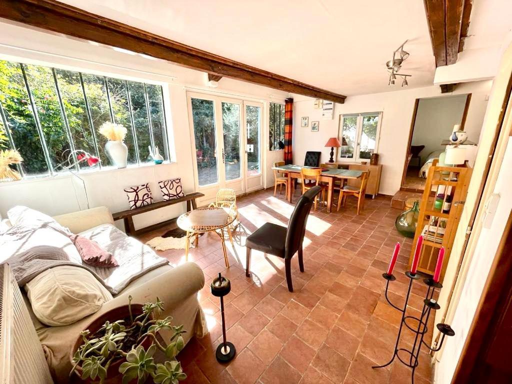 Charmante Maison Dans Jardin, Calme, 55M2- 2Ch, Metro, Tres Proche Paris Vitry-sur-Seine Exteriör bild